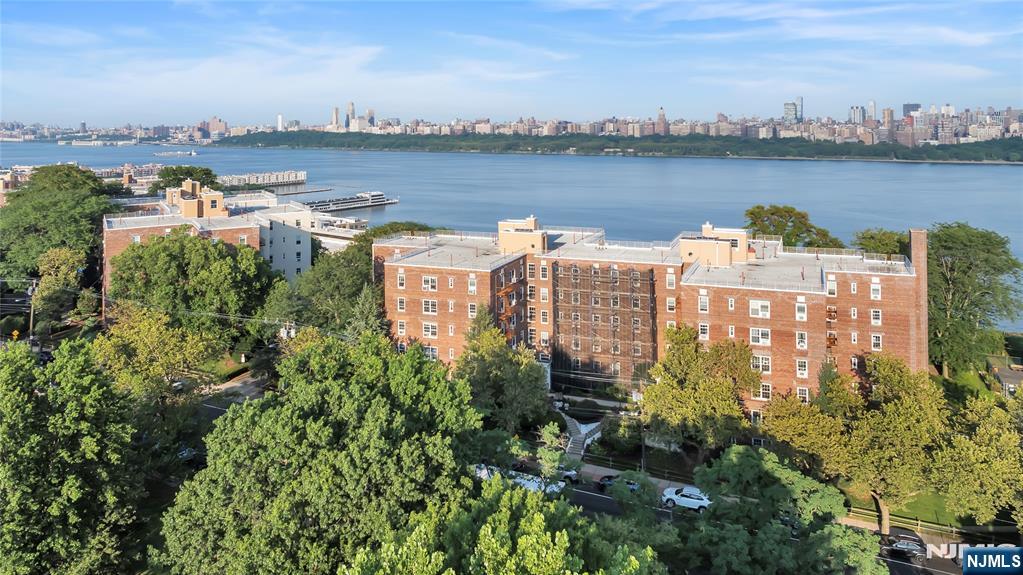 8450 Boulevard East UNIT 4F, North Bergen, NJ, 07047