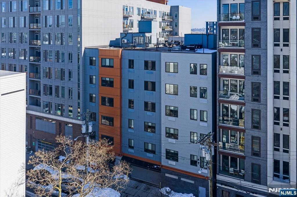 424 Whiton Street 502 - Photo 1