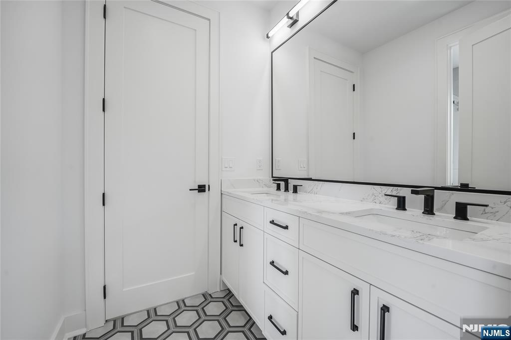 401 A Grand Avenue UNIT A, Leonia, NJ, 07605