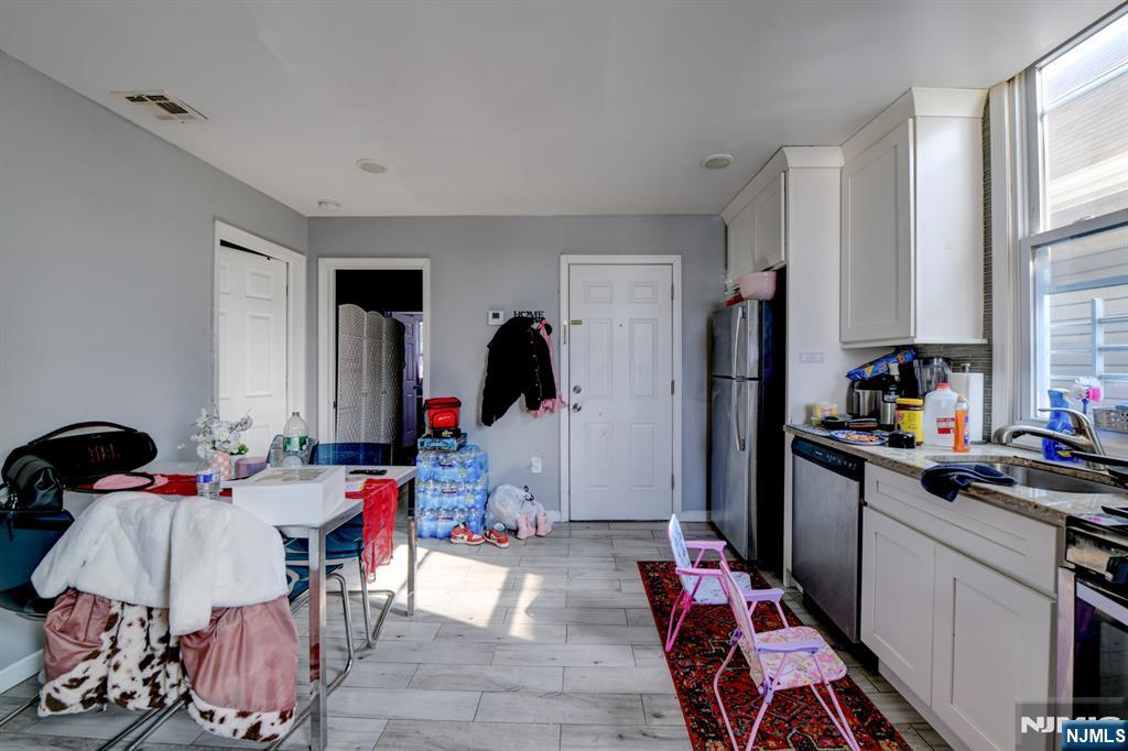 23 Hawkins Street, Newark, NJ, 07105