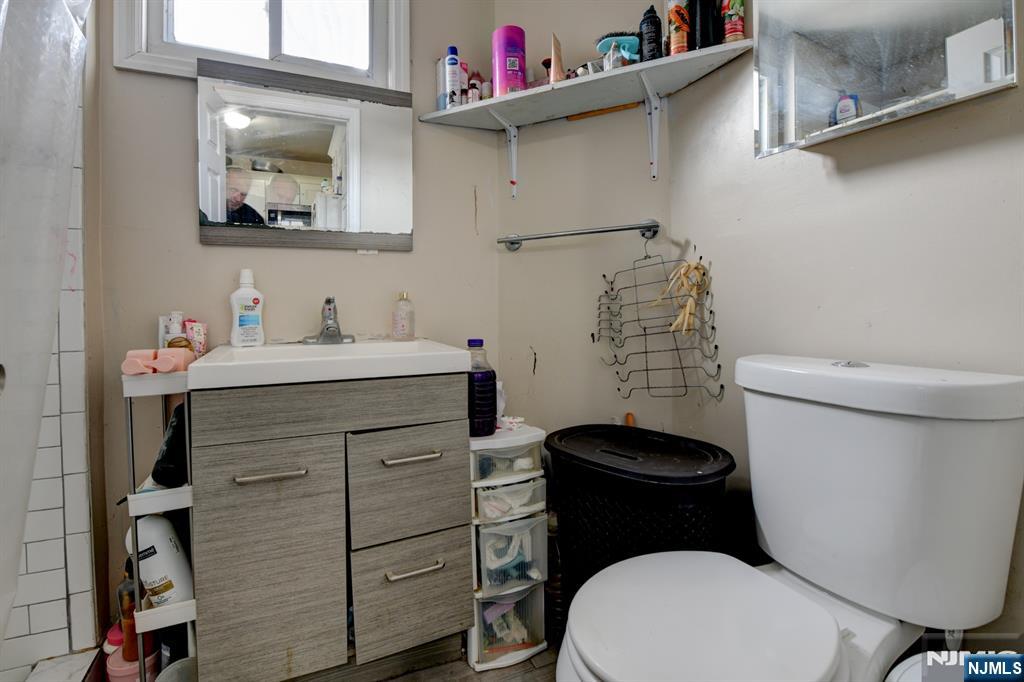 23 Hawkins Street, Newark, NJ, 07105