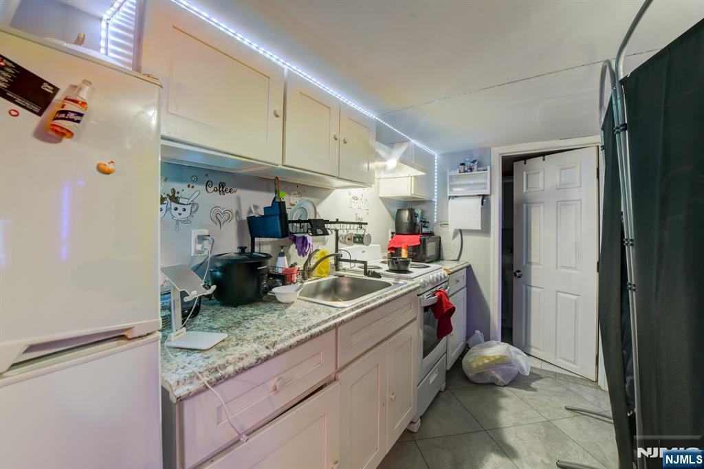 23 Hawkins Street, Newark, NJ, 07105