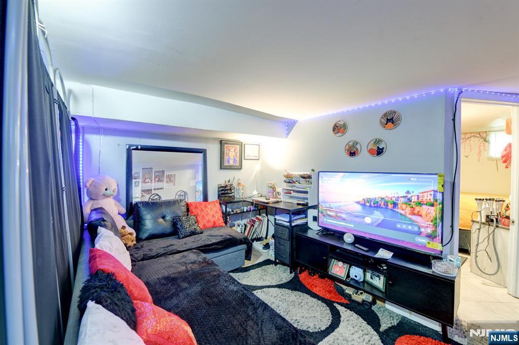 23 Hawkins Street, Newark, NJ, 07105