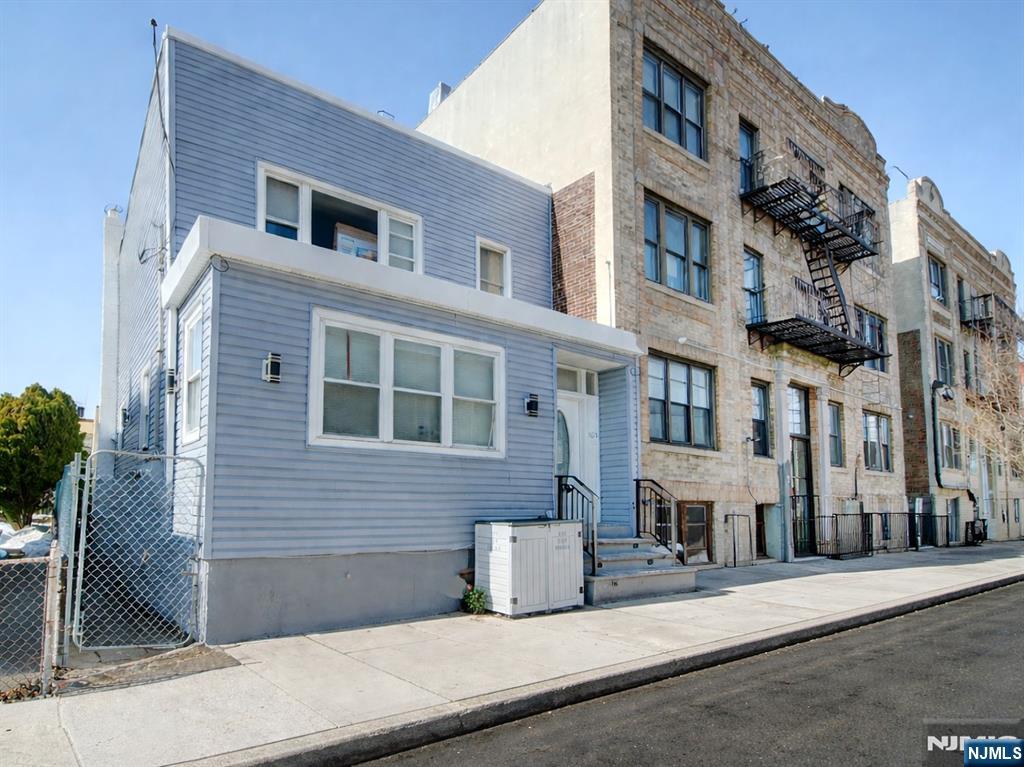 23 Hawkins Street, Newark, NJ, 07105