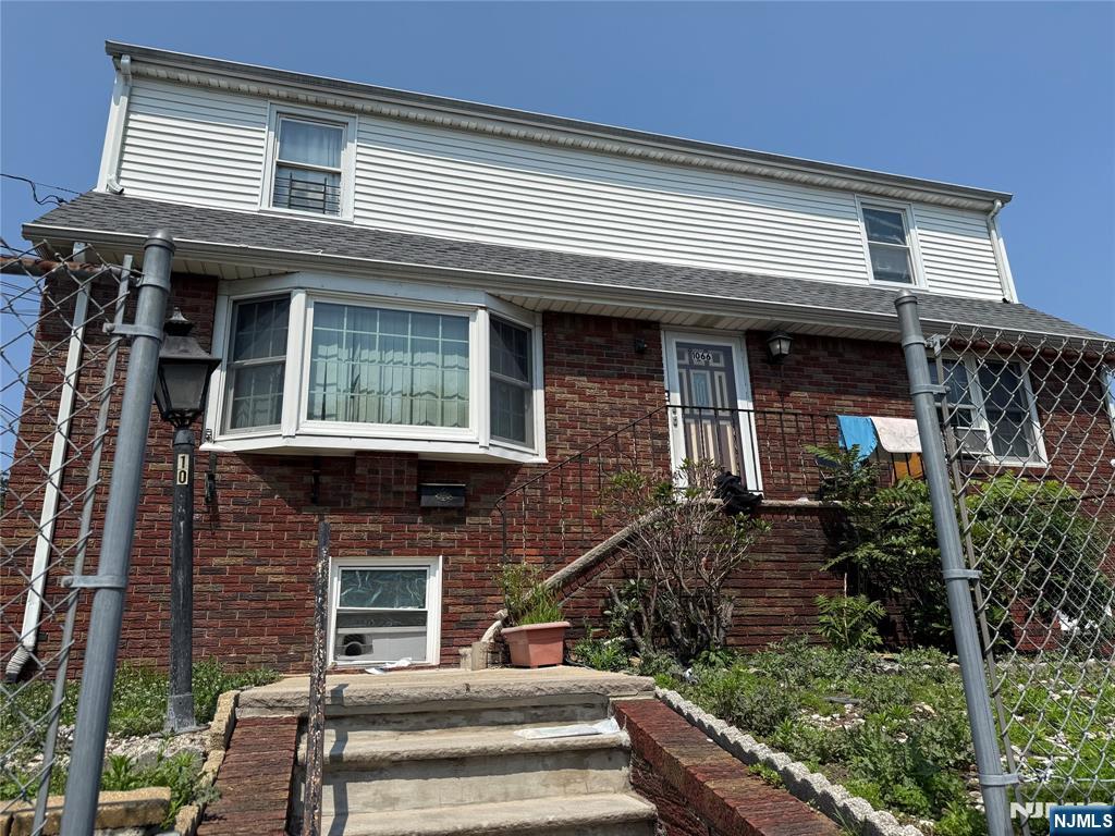 137-139 23rd Avenue - Photo 1