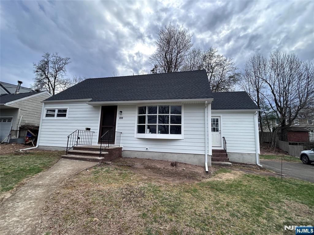 231 Spruce Street, Midland Park, NJ, 07432