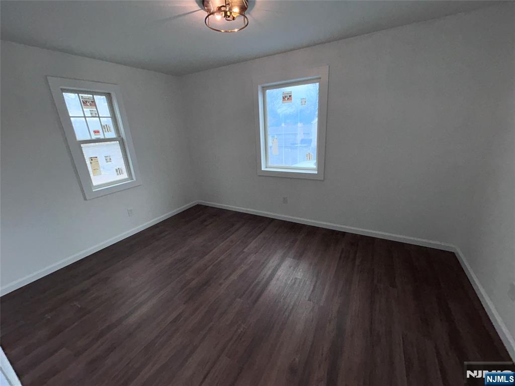 231 Spruce Street - Photo 4