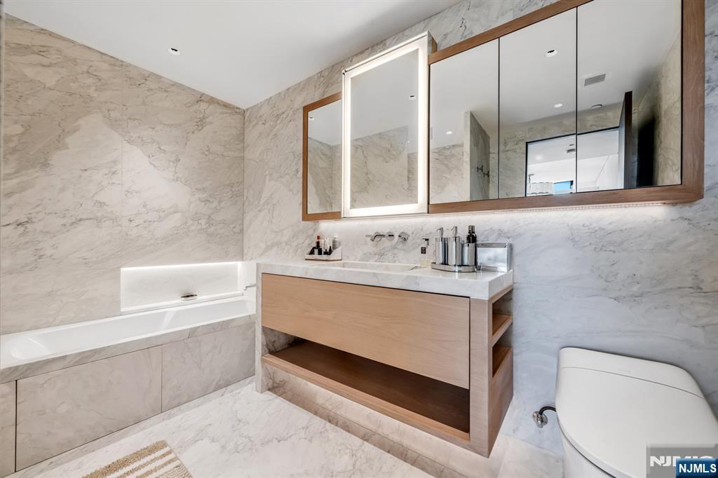 8701 Churchill Road #PH1501