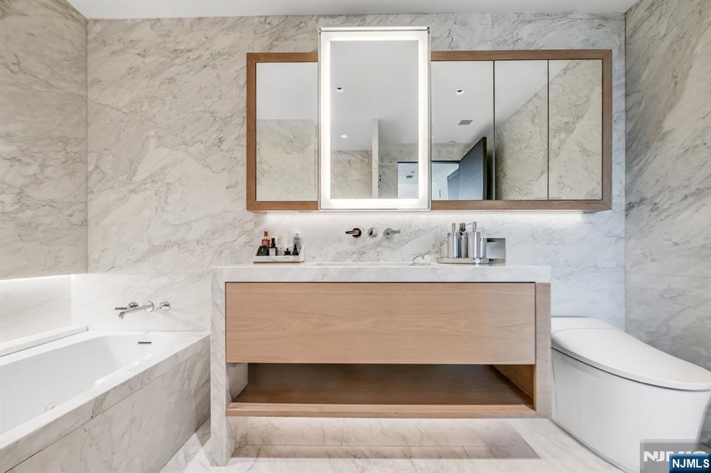 8701 Churchill Road #PH1501