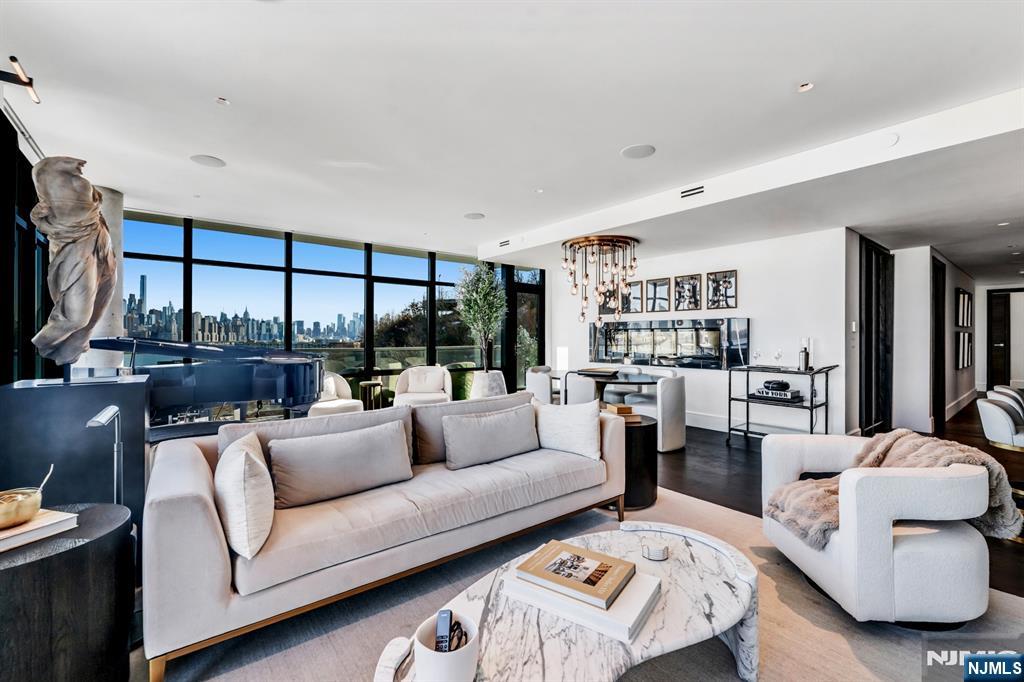 8701 Churchill Road PH1501 - Photo 4