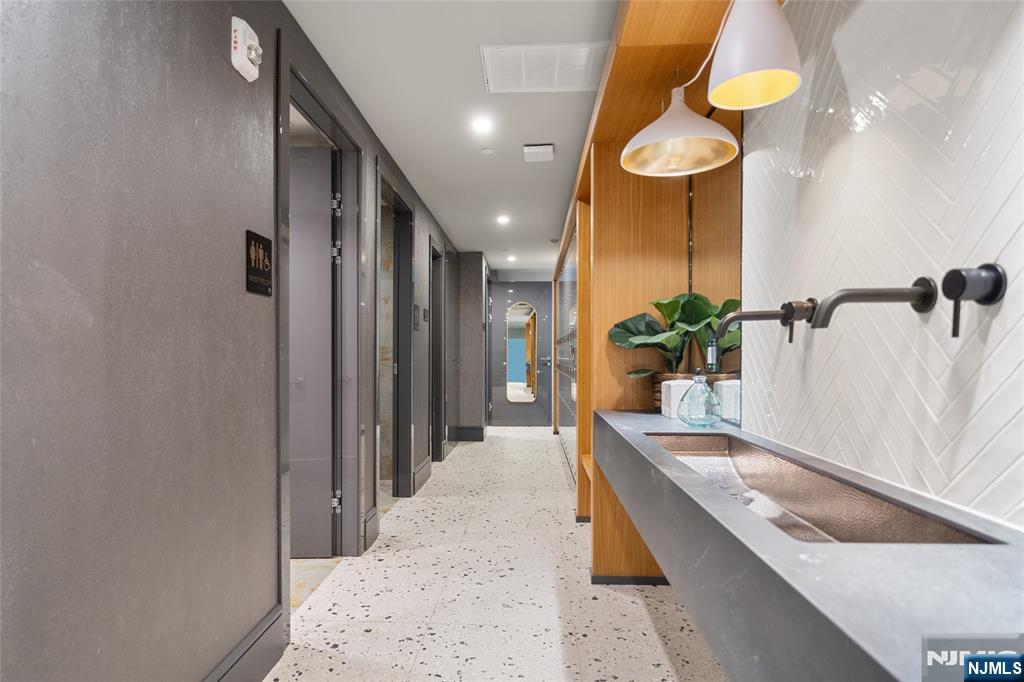 8701 Churchill Road #PH1501