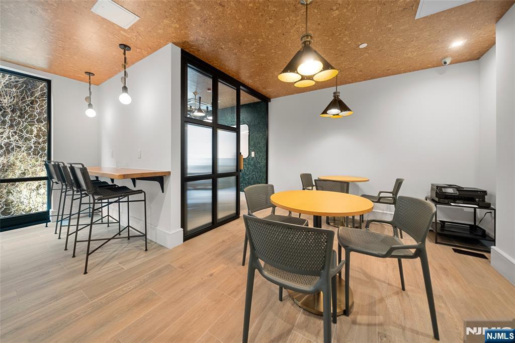 8701 Churchill Road #PH1501