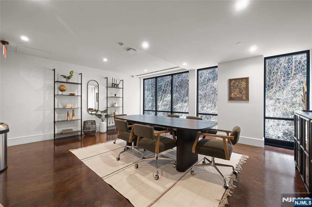 8701 Churchill Road #PH1501