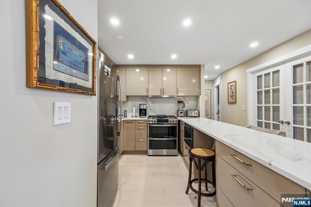 555 North Avenue 16-N - Photo 3