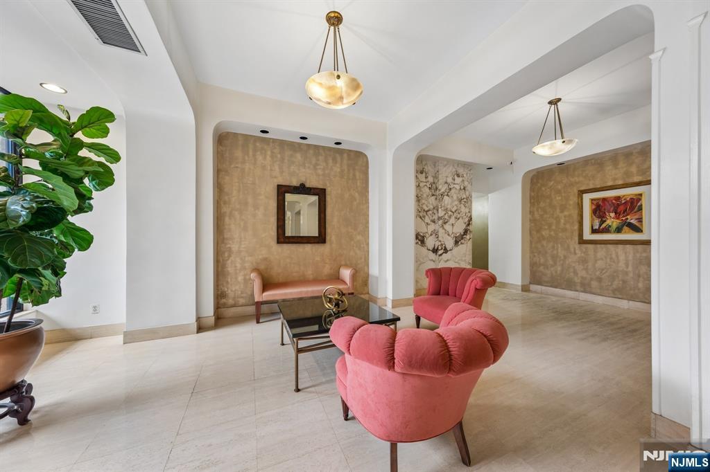 555 North Avenue, #16-N, Fort Lee, NJ 07024 Listing Photo  20