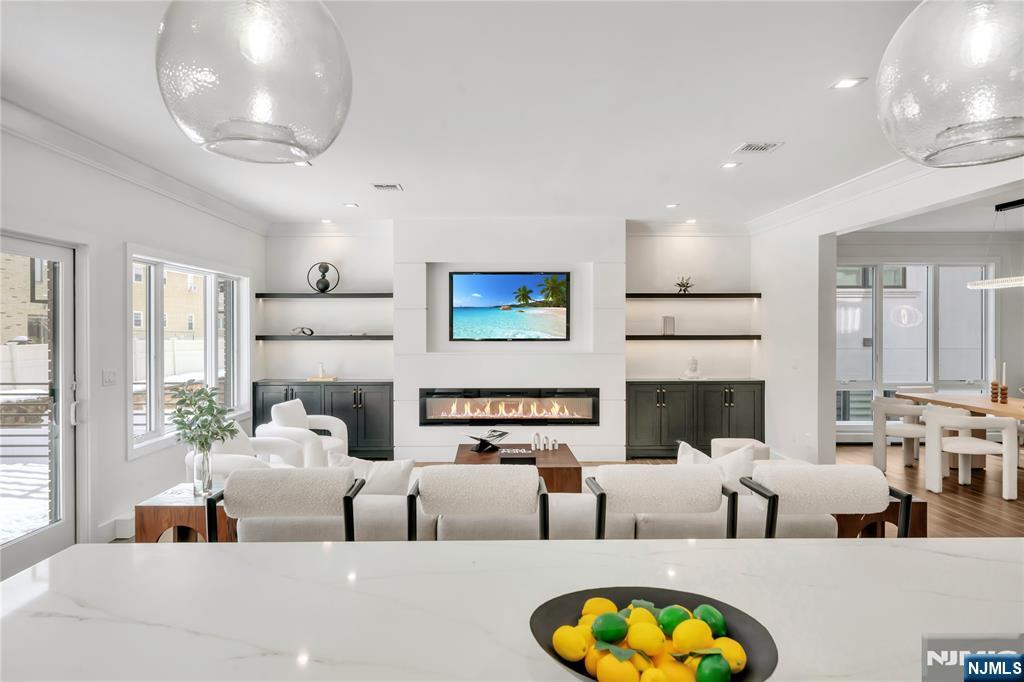 428 6th Street, #2, Palisades Park, NJ 07650 Listing Photo  14
