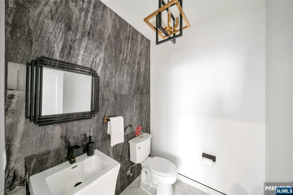 428 6th Street, #2, Palisades Park, NJ 07650 Listing Photo  20