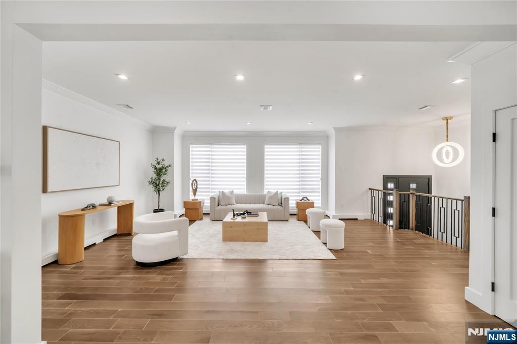 428 6th Street 2 - Photo 4