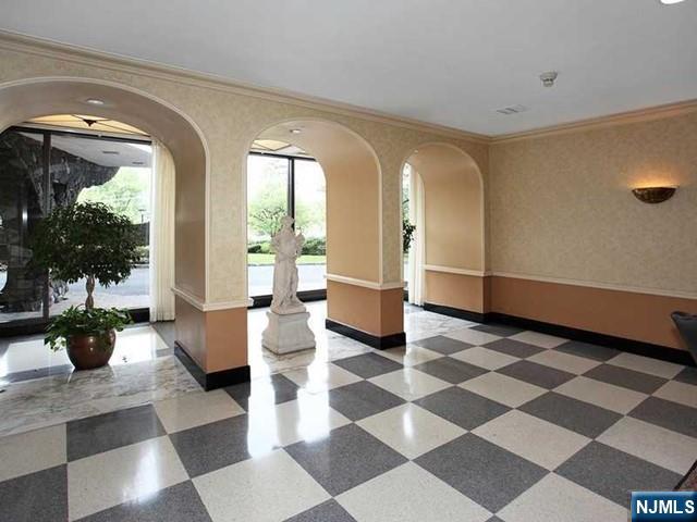 2100 Linwood Ave #15P, Fort Lee, NJ 07024
