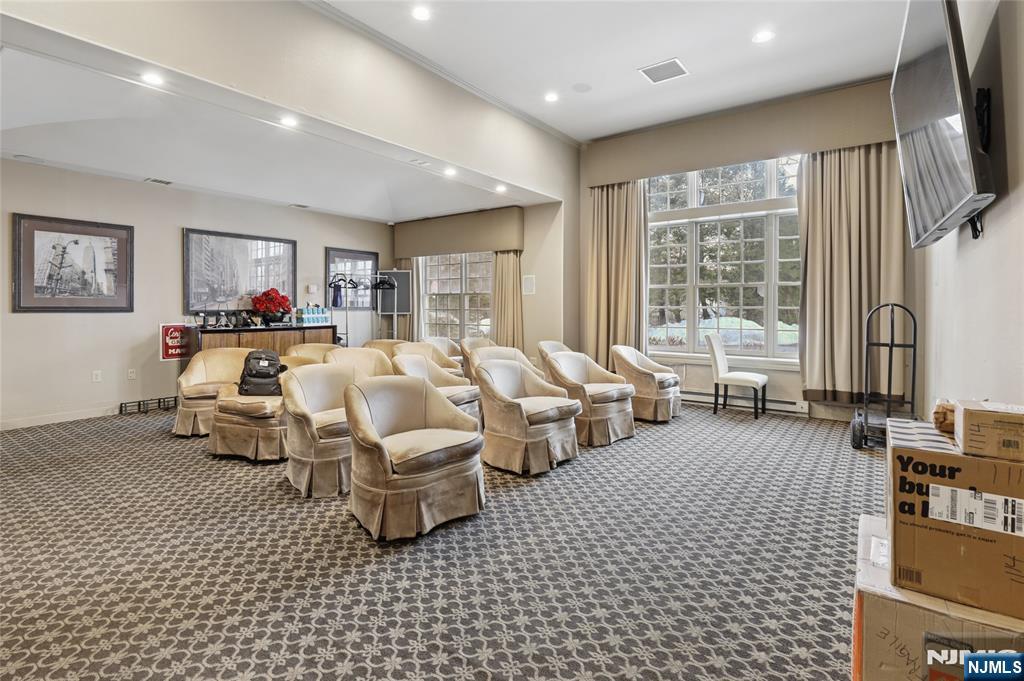 1314 The Pz, Tenafly, NJ 07670