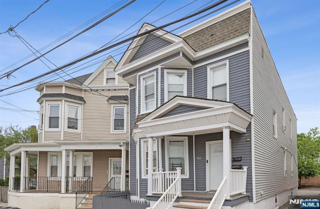 750 S 17th Street - Photo 1