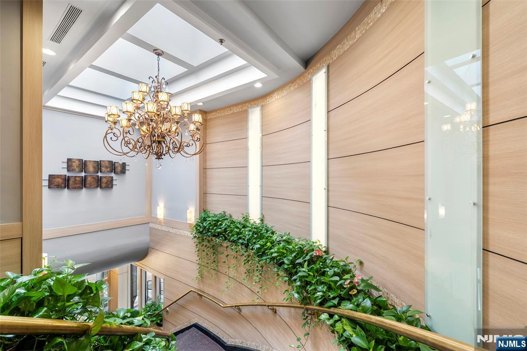 2053 Lemoine - Photo 1