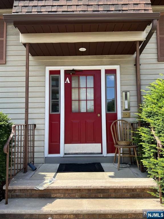 555 Goffle Road UNIT 220, Ridgewood, NJ, 07450