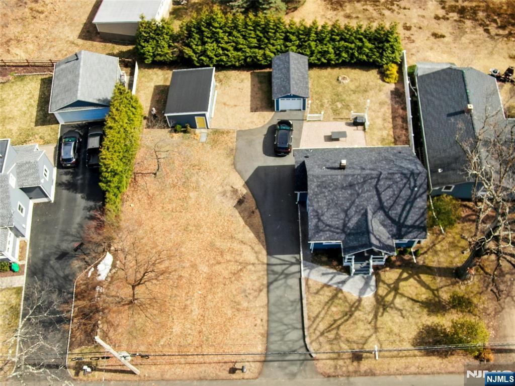 8 Edgewood Avenue, Wyckoff, NJ, 07481