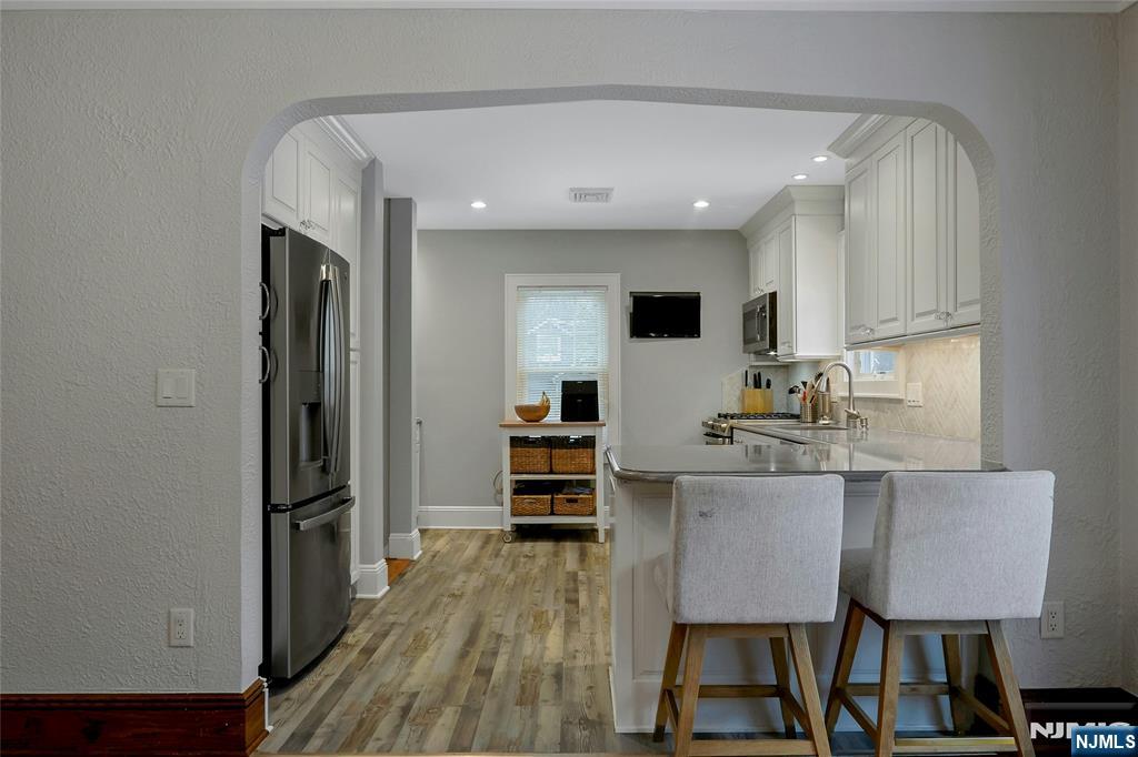 8 Edgewood Avenue, Wyckoff, NJ, 07481