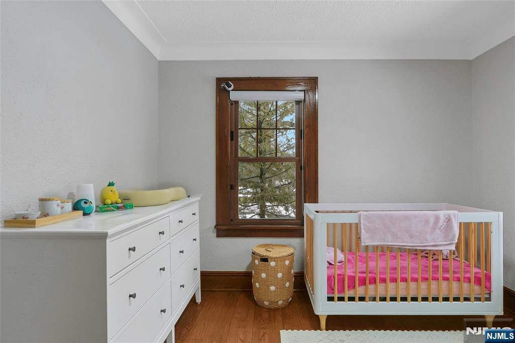 8 Edgewood Avenue, Wyckoff, NJ, 07481