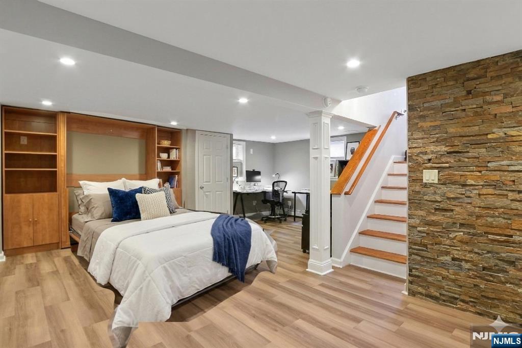 8 Edgewood Avenue, Wyckoff, NJ, 07481