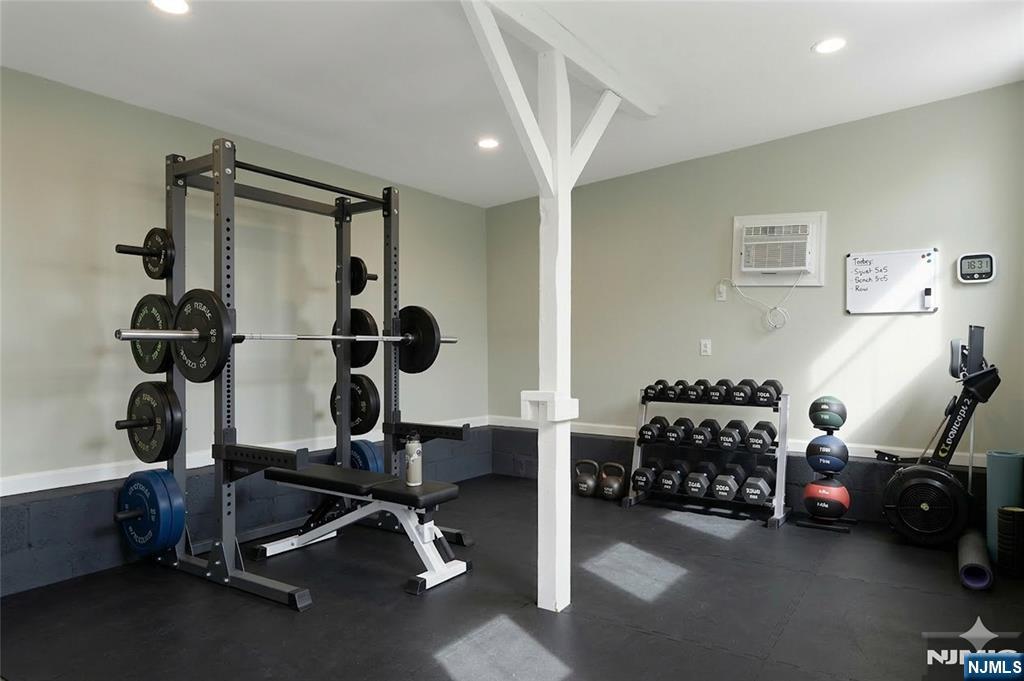 8 Edgewood Avenue, Wyckoff, NJ, 07481