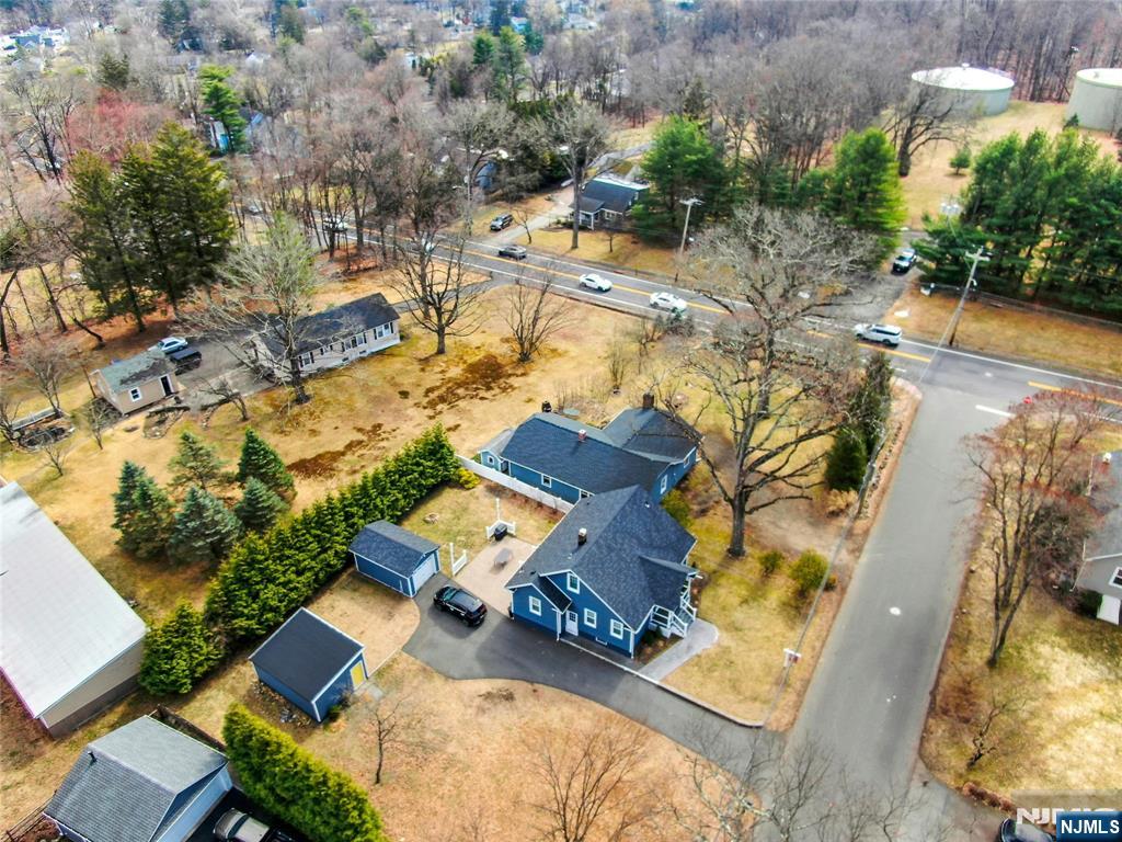 8 Edgewood Avenue, Wyckoff, NJ, 07481