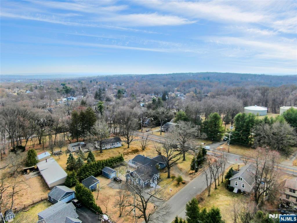 8 Edgewood Avenue, Wyckoff, NJ, 07481