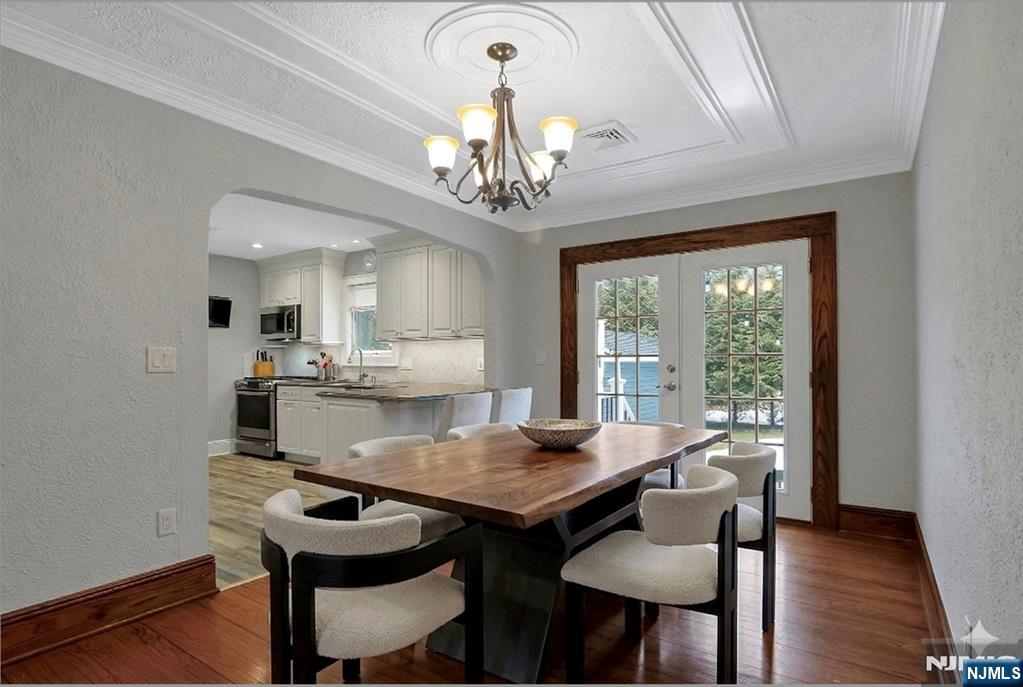 8 Edgewood Avenue, Wyckoff, NJ, 07481