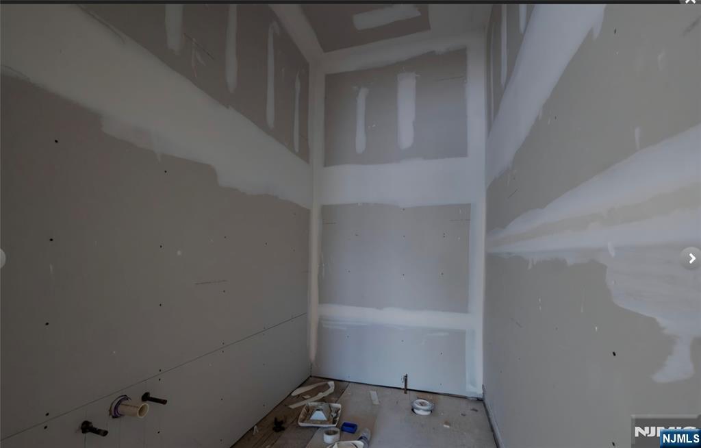 286 Queen Anne - Photo 3