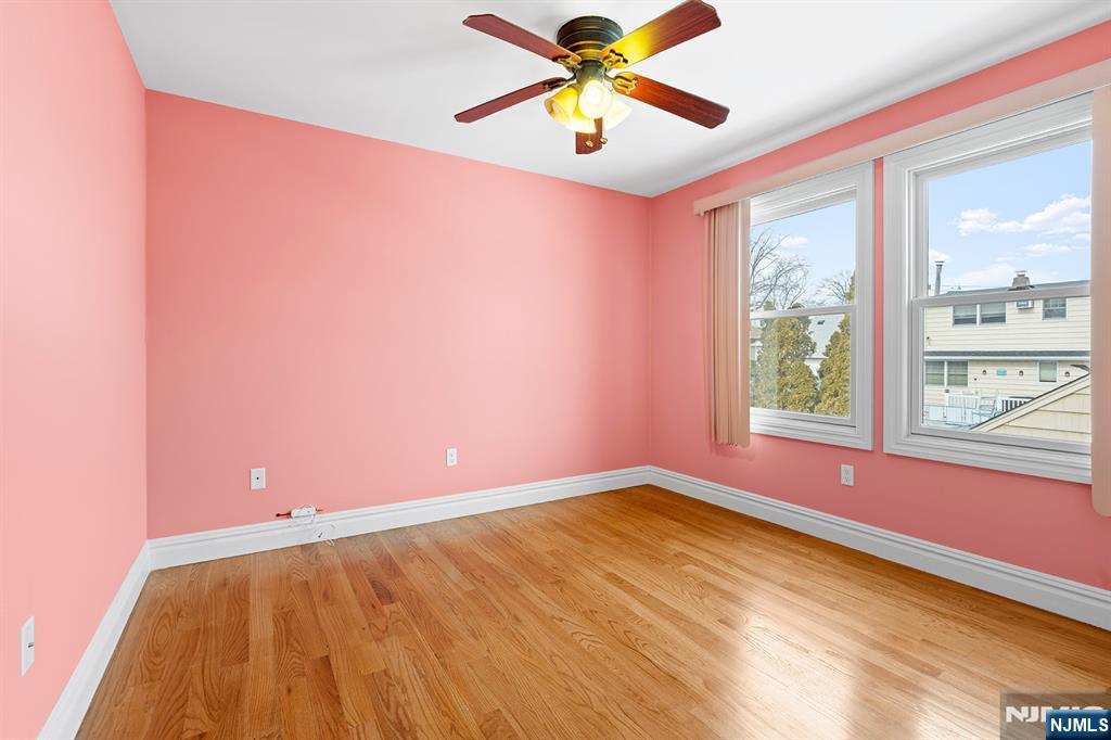 9 15th Avenue, Elmwood Park, NJ, 07407