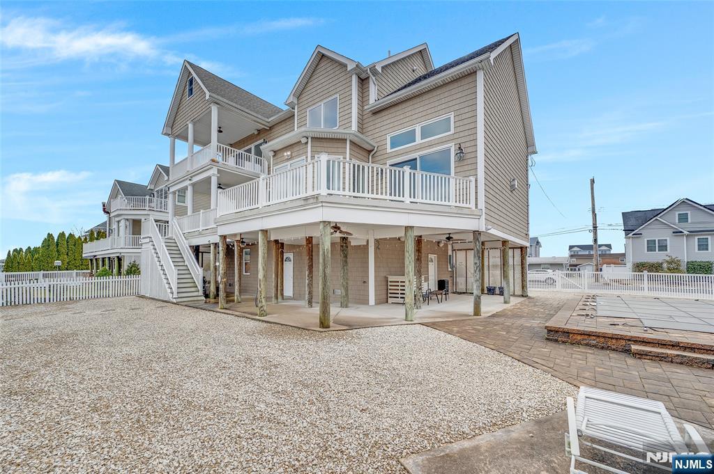 1828 Cable Drive - Photo 3