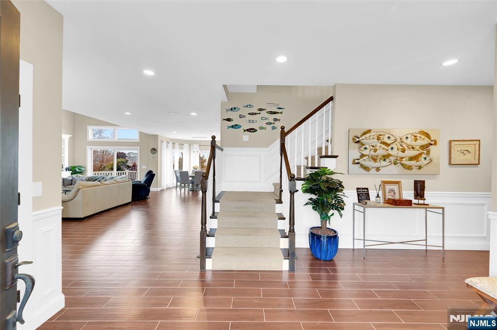 1828 Cable Drive - Photo 5