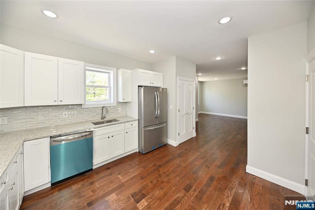 59 Lincoln Avenue — photo 14