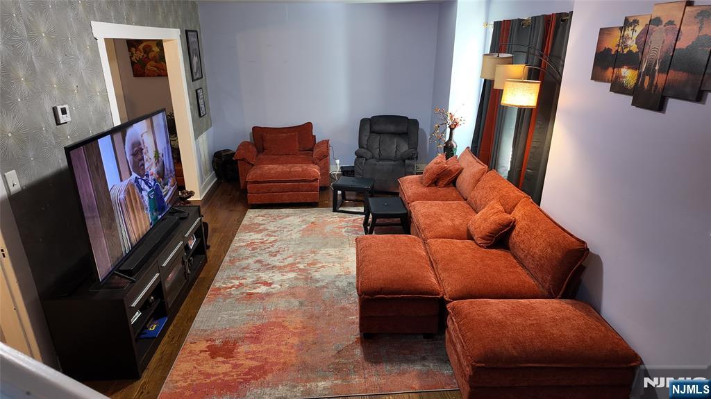 251 Weequahic Avenue - Photo 2