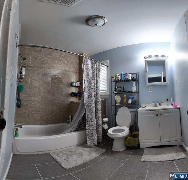 251 Weequahic Avenue - Photo 3