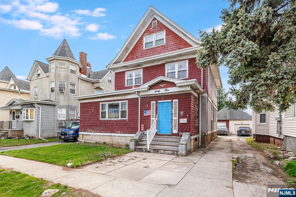 65 Marsellus Place - Photo 3