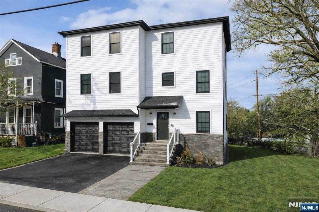 7 Maple Street - Photo 1