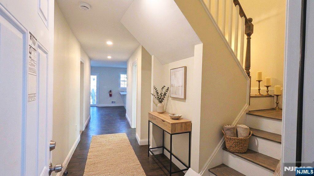 7 Maple Street - Photo 2
