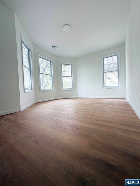 346-348 Woodside Avenue - Photo 2