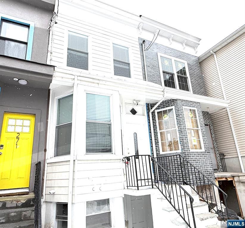 273 Forrest Street - Photo 2