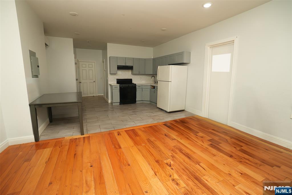 14-16 Hazel Place - Photo 4
