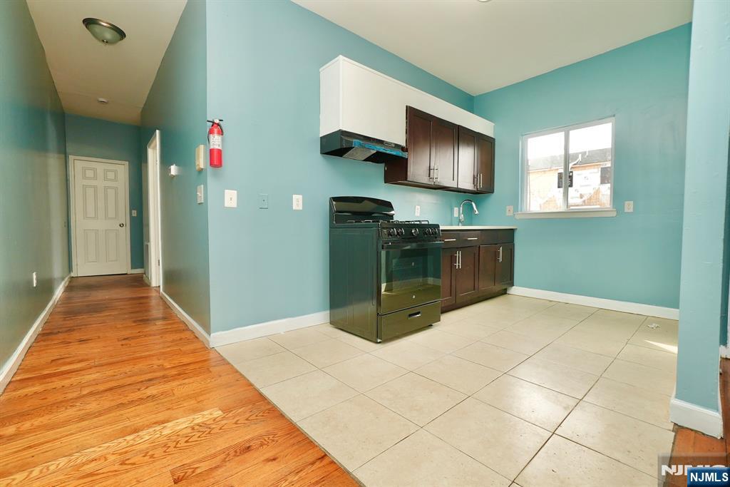 544 S 11th Street - Photo 3