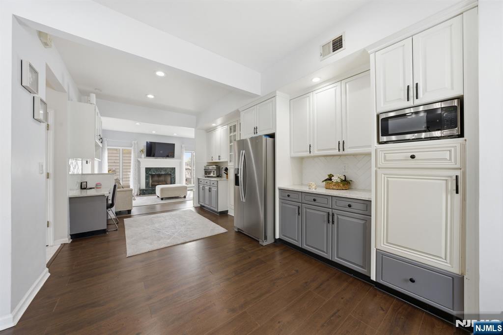 270 Baldwin Avenue — photo 10
